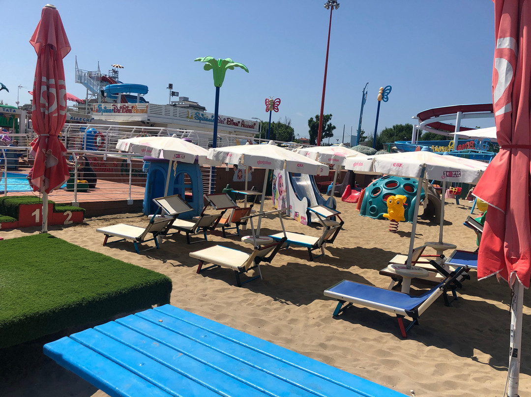 Marano Beach 135-136景点图片