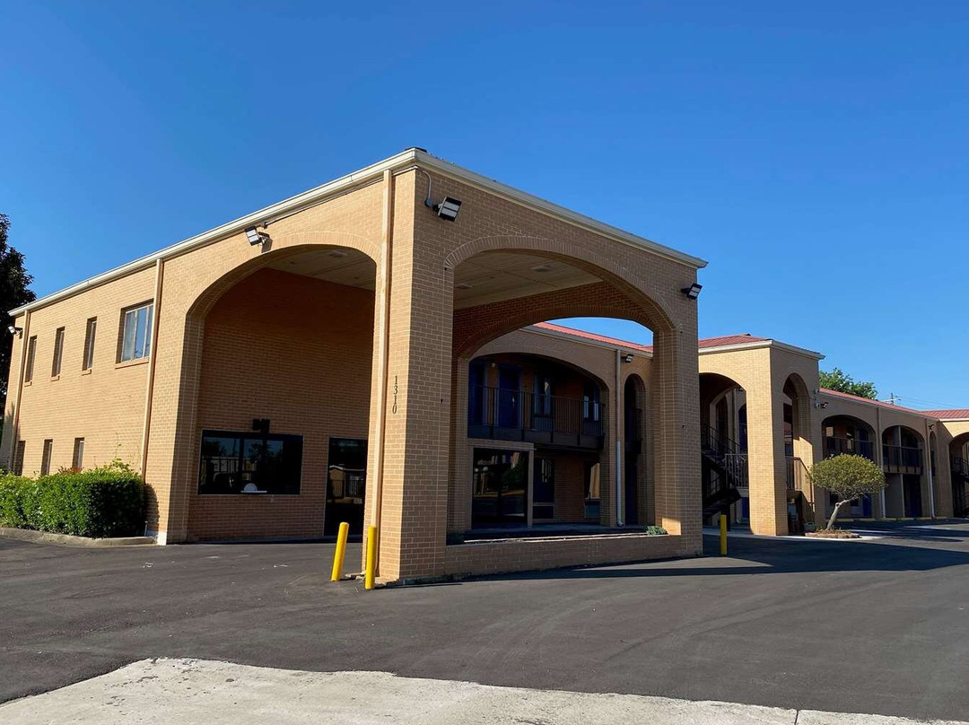 Days Inn by Wyndham Newnan主图