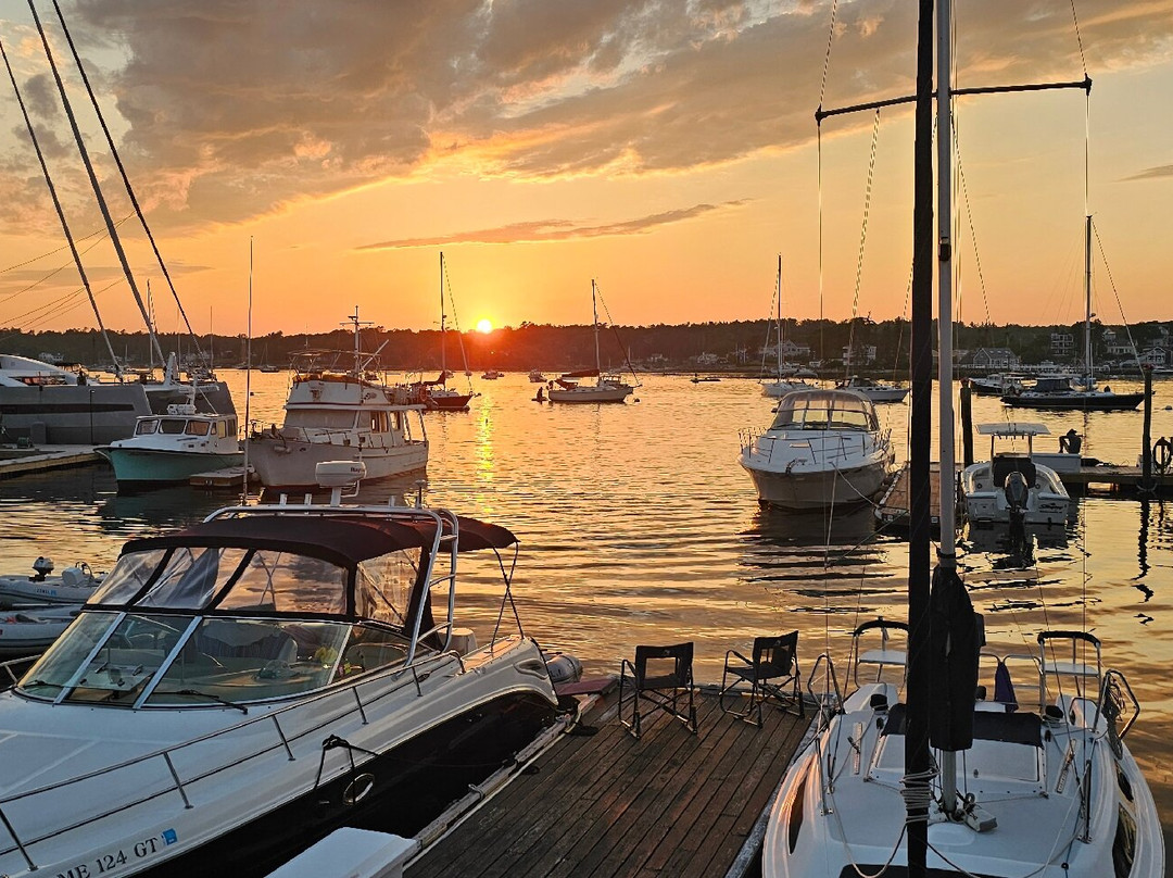 Brown's Wharf Inn主图