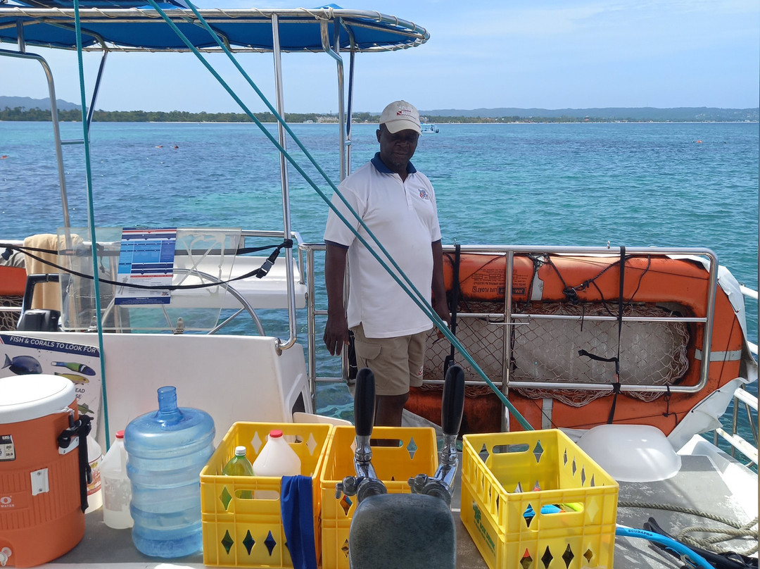 ScubaCaribe - Negril-内格里尔必去景点
