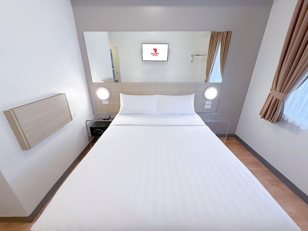 马尼拉红色星球阿西娜酒店主图