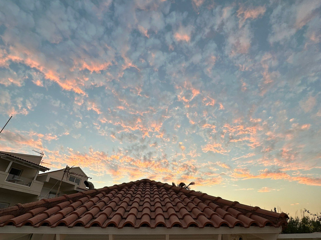 GK Beach Hotel主图