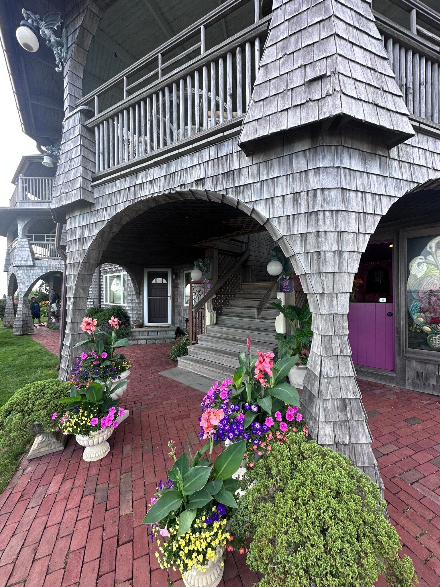 Land's End Inn-官方