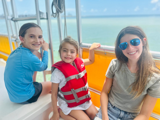 Adventures in Paradise Fort Myers Beach-迈尔斯堡海滩必去景点