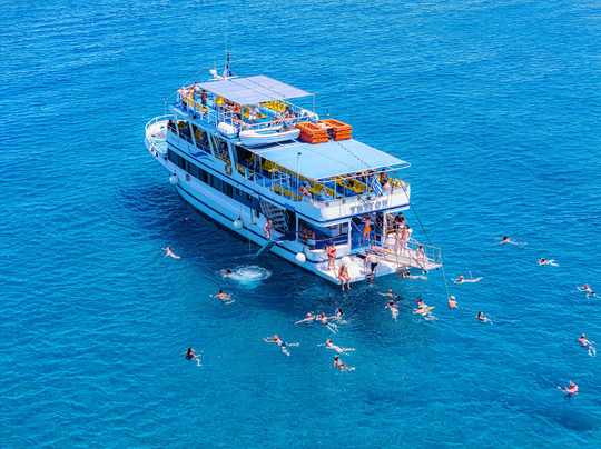 Triton Cruises-罗德城必去景点