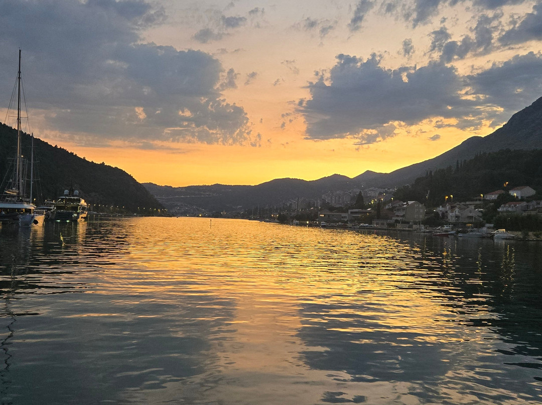 Globe Yacht Charter-斯普利特必去景点