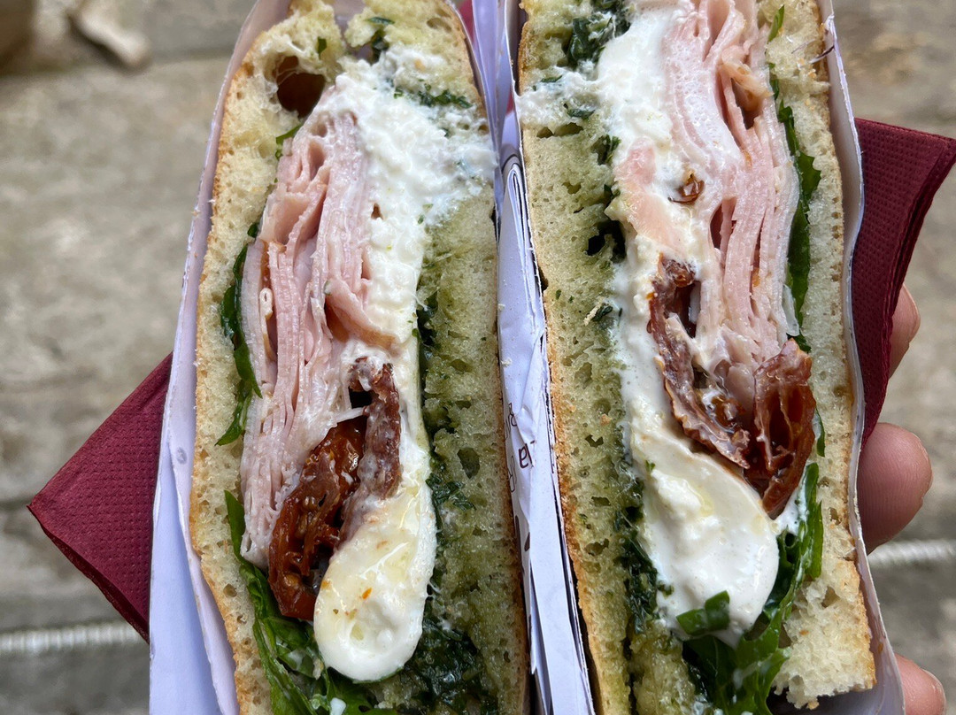 Pera Foccacia & Resto Bar