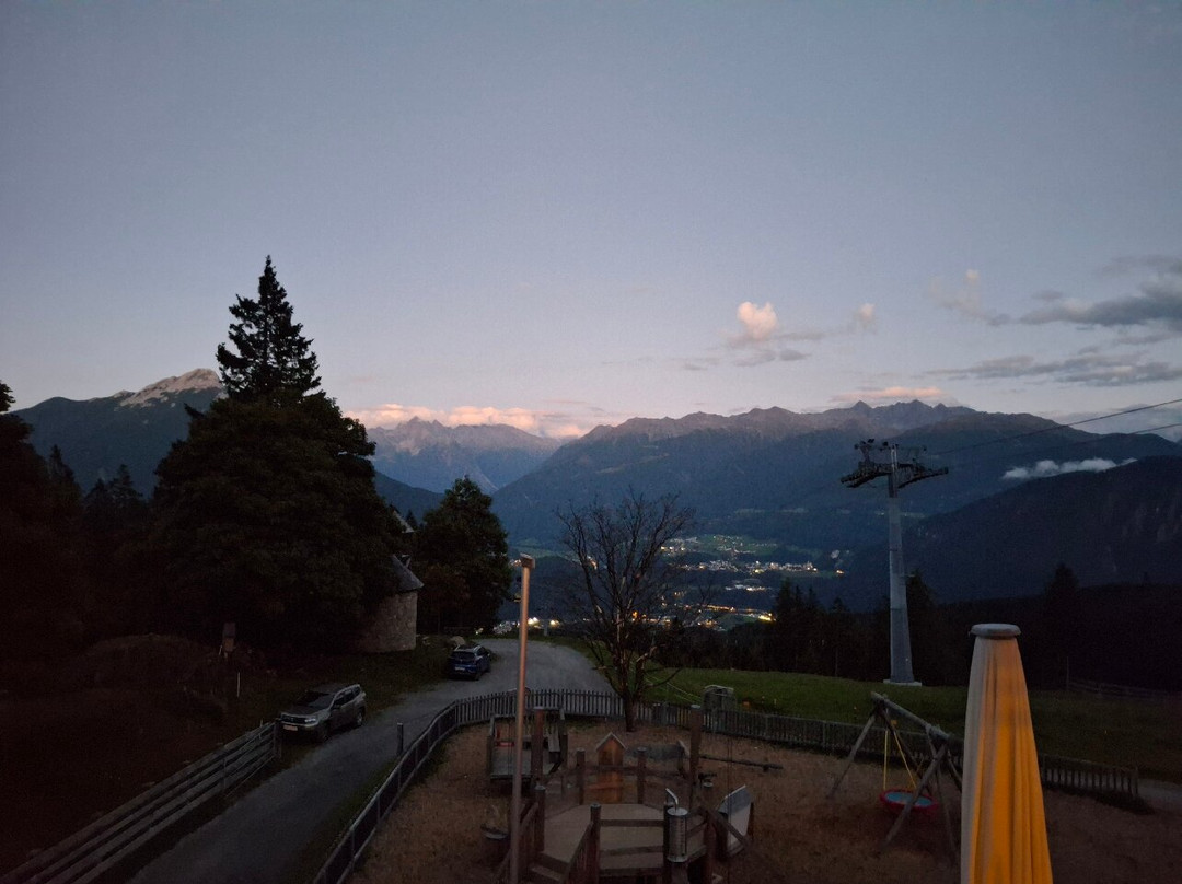 UALM Untermarkter Alm主图