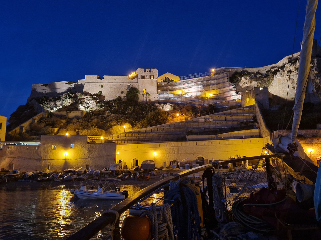 HMS Vittoria-San Nicola必去景点