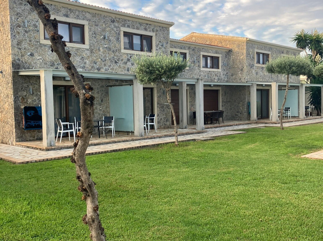 Bostonia Village主图