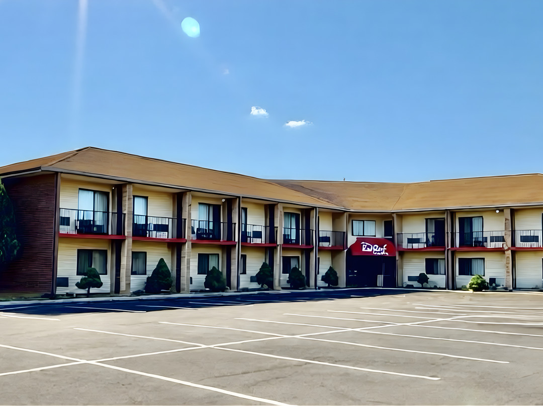 Portsmouth酒店住宿-Red Roof Inn & Suites Newport - Middletown, Ri