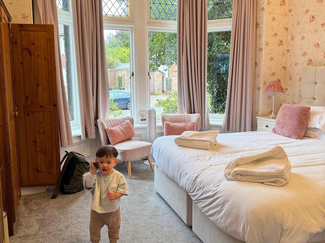 St George's Hotel主图