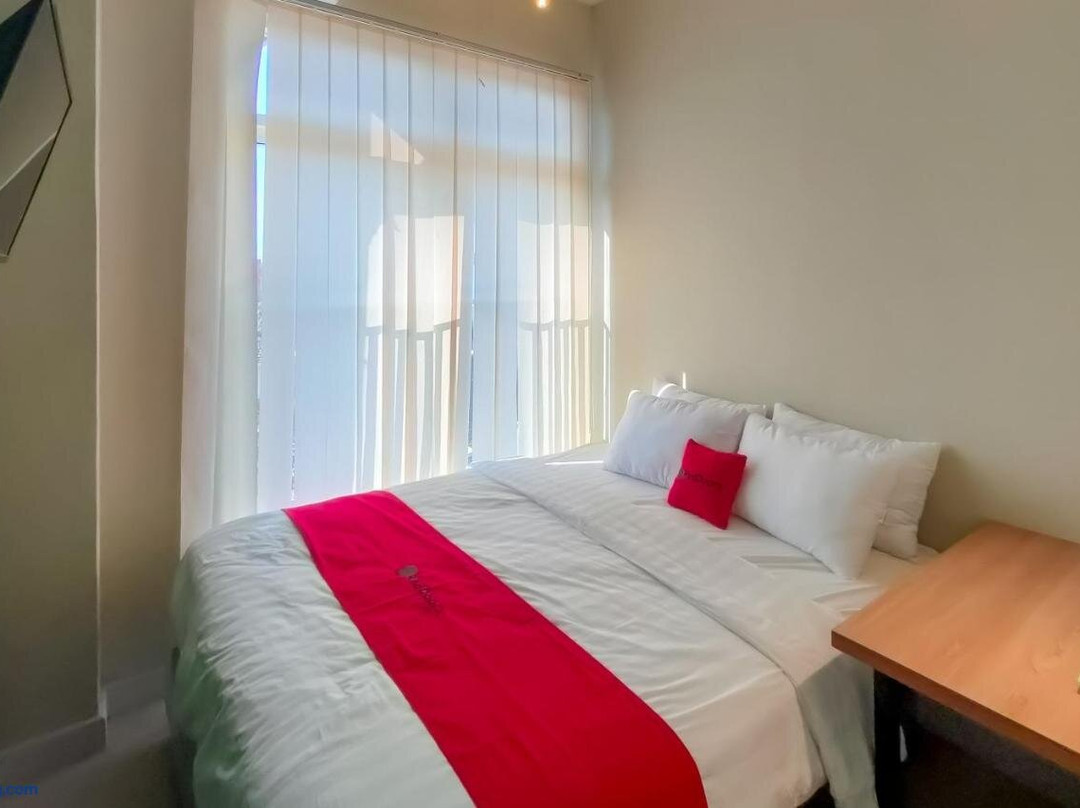 Reddoorz Syariah At Innap Guest House Alun Alun Sragen