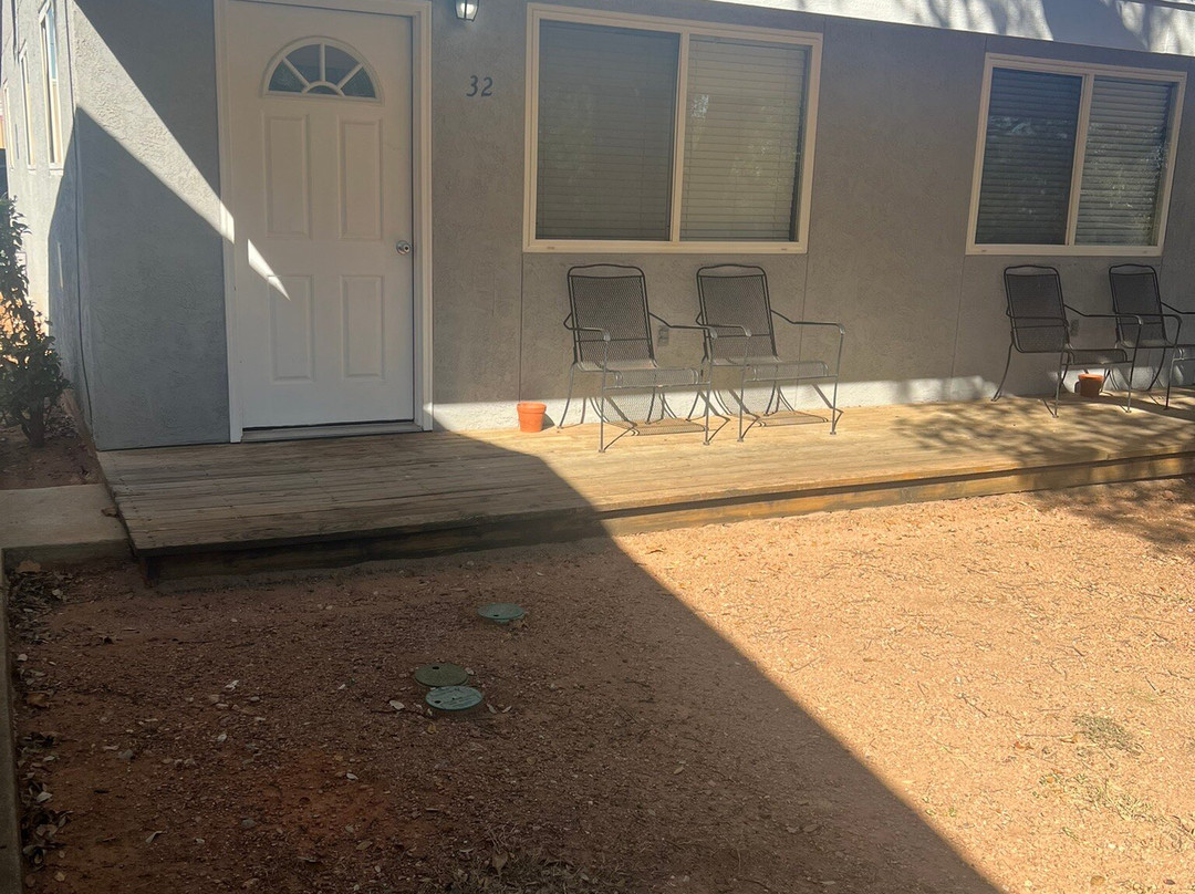 桃树套房酒店主图