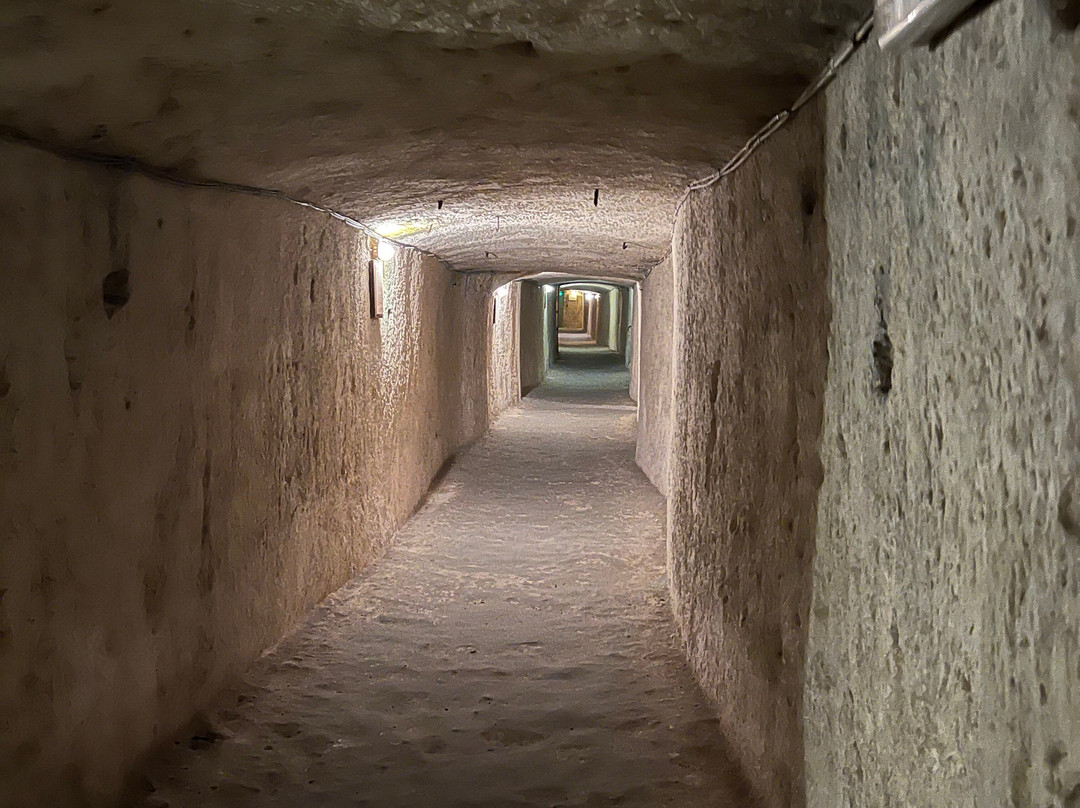 马里哈防空洞-梅雷赫必去景点