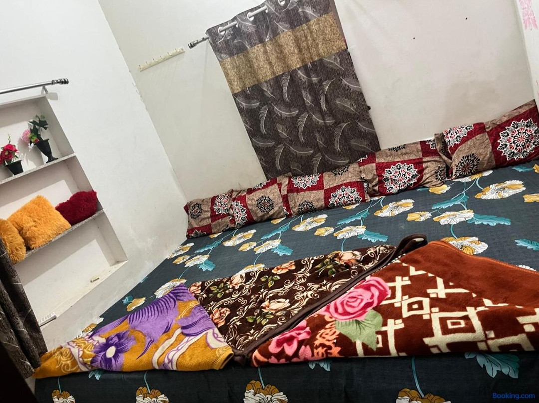 Hardik Guest House & General Store