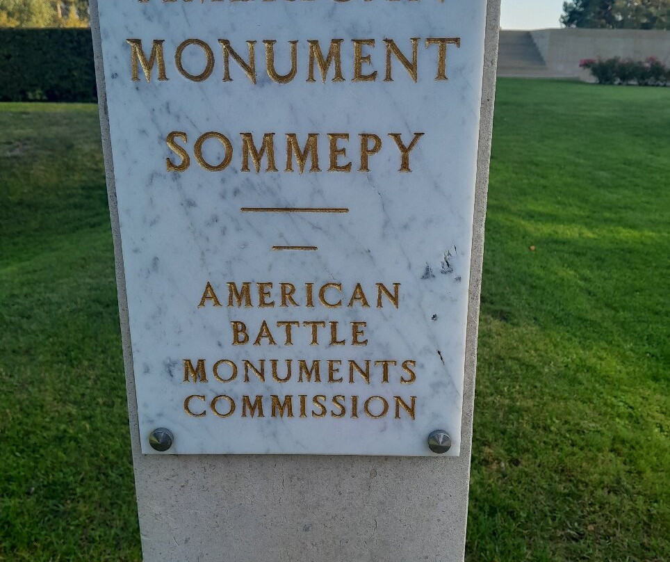 Monument de Blanc-Mont-Sommepy-Tahure必去景点