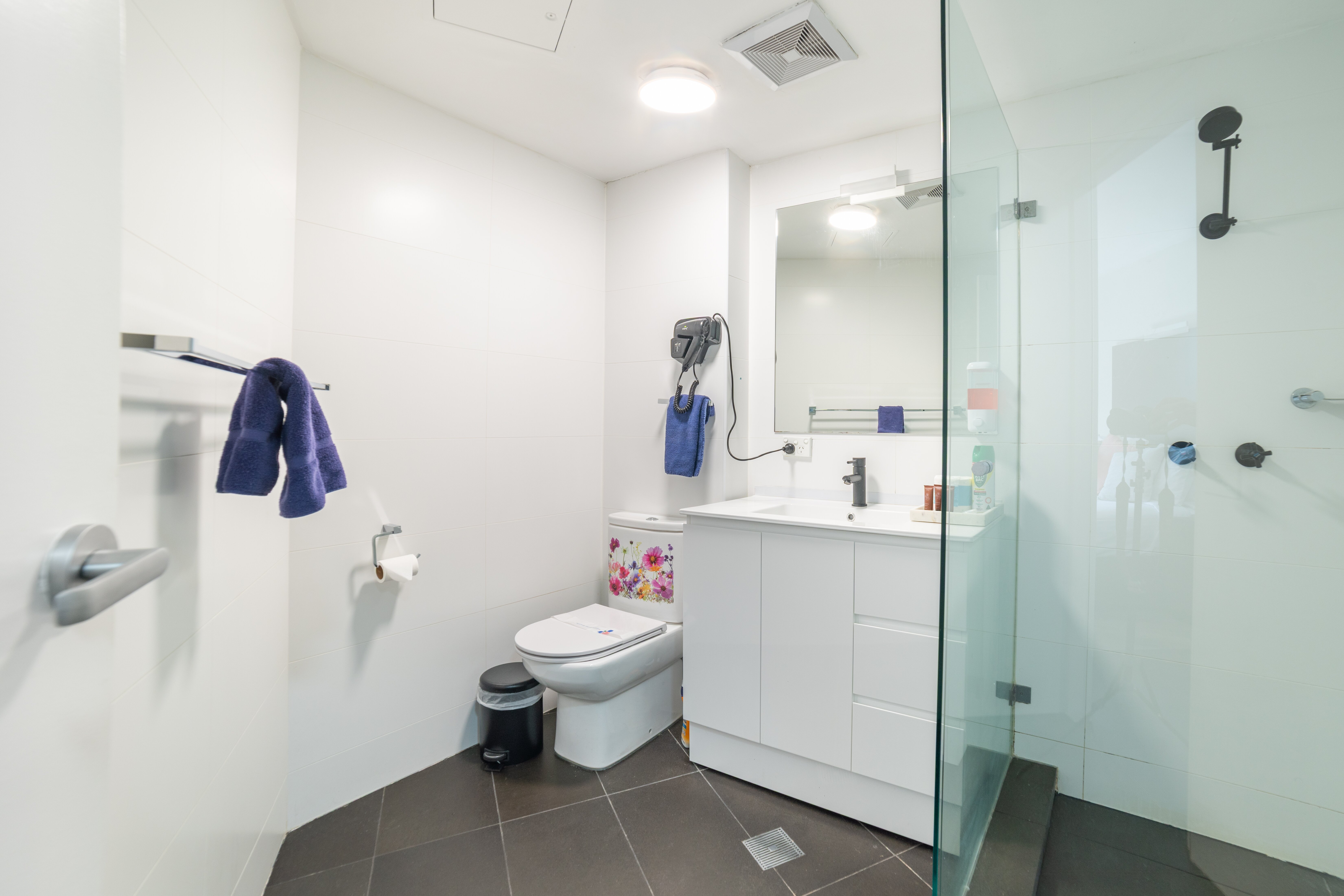 班克斯城汽车旅馆 10-浴室