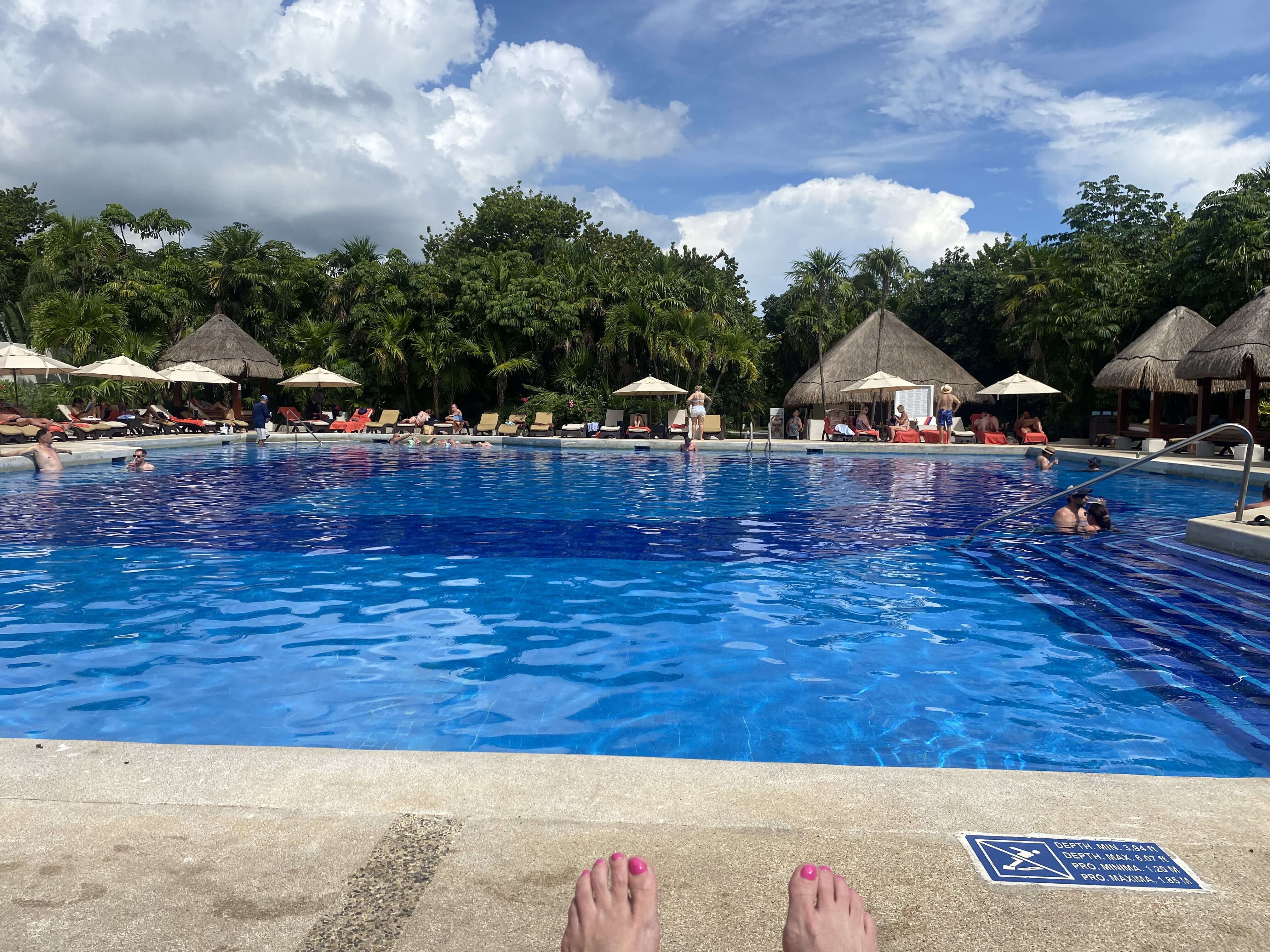 坎昆蓝宝石海滨度假村 -泳池