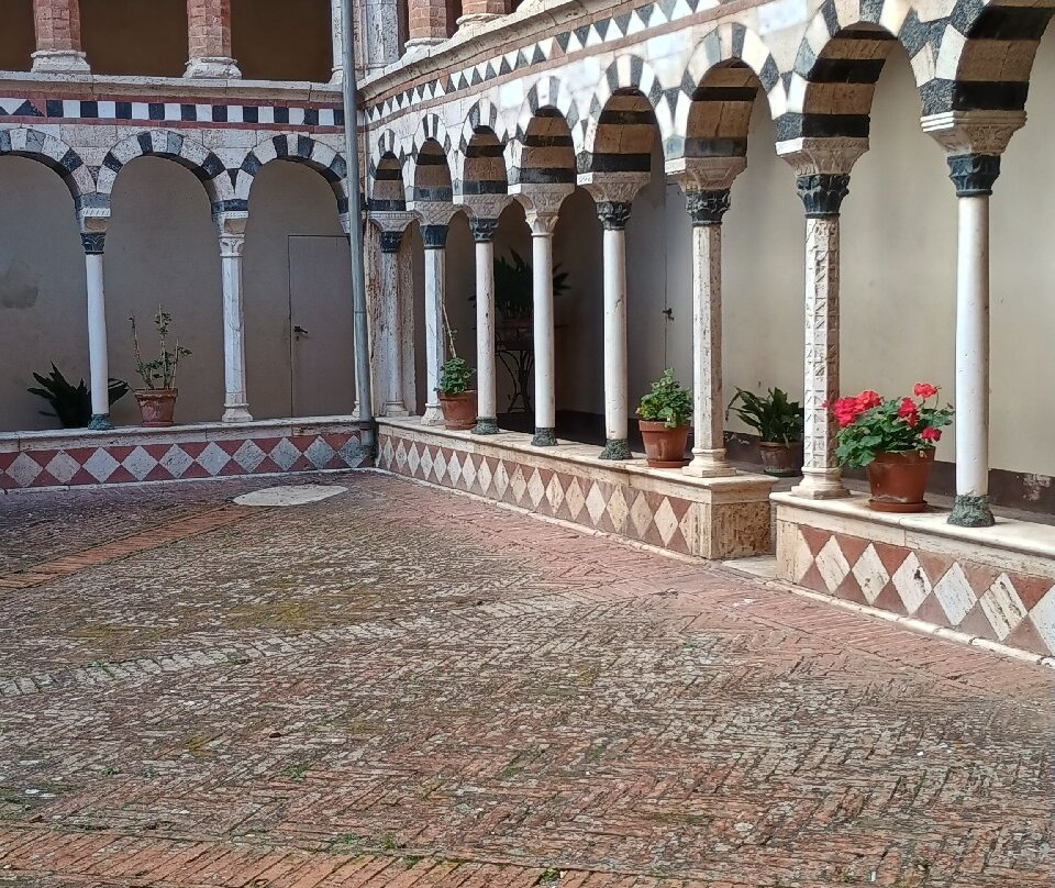 Abazzia di Torri-Torri必去景点