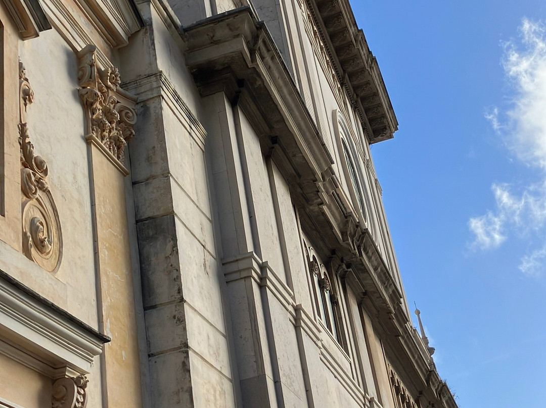 Chiesa di Santa Maria Assunta e Cripta Medievale-波西塔诺必去景点