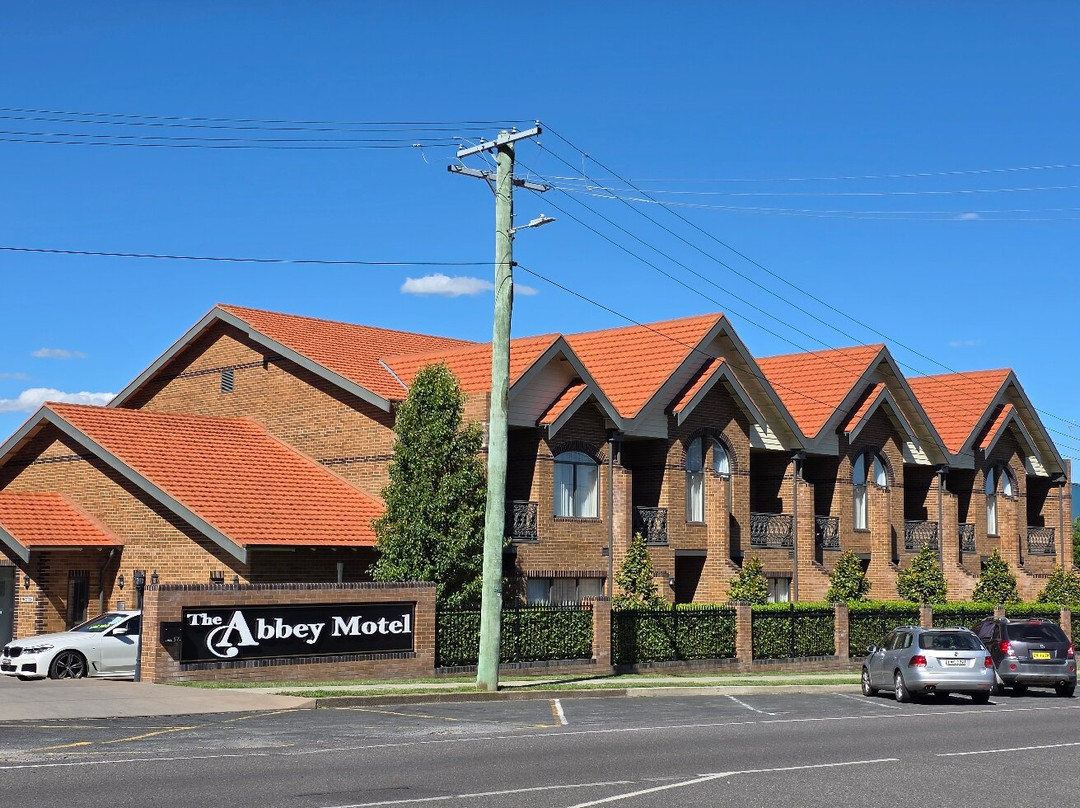 The Abbey Motel主图