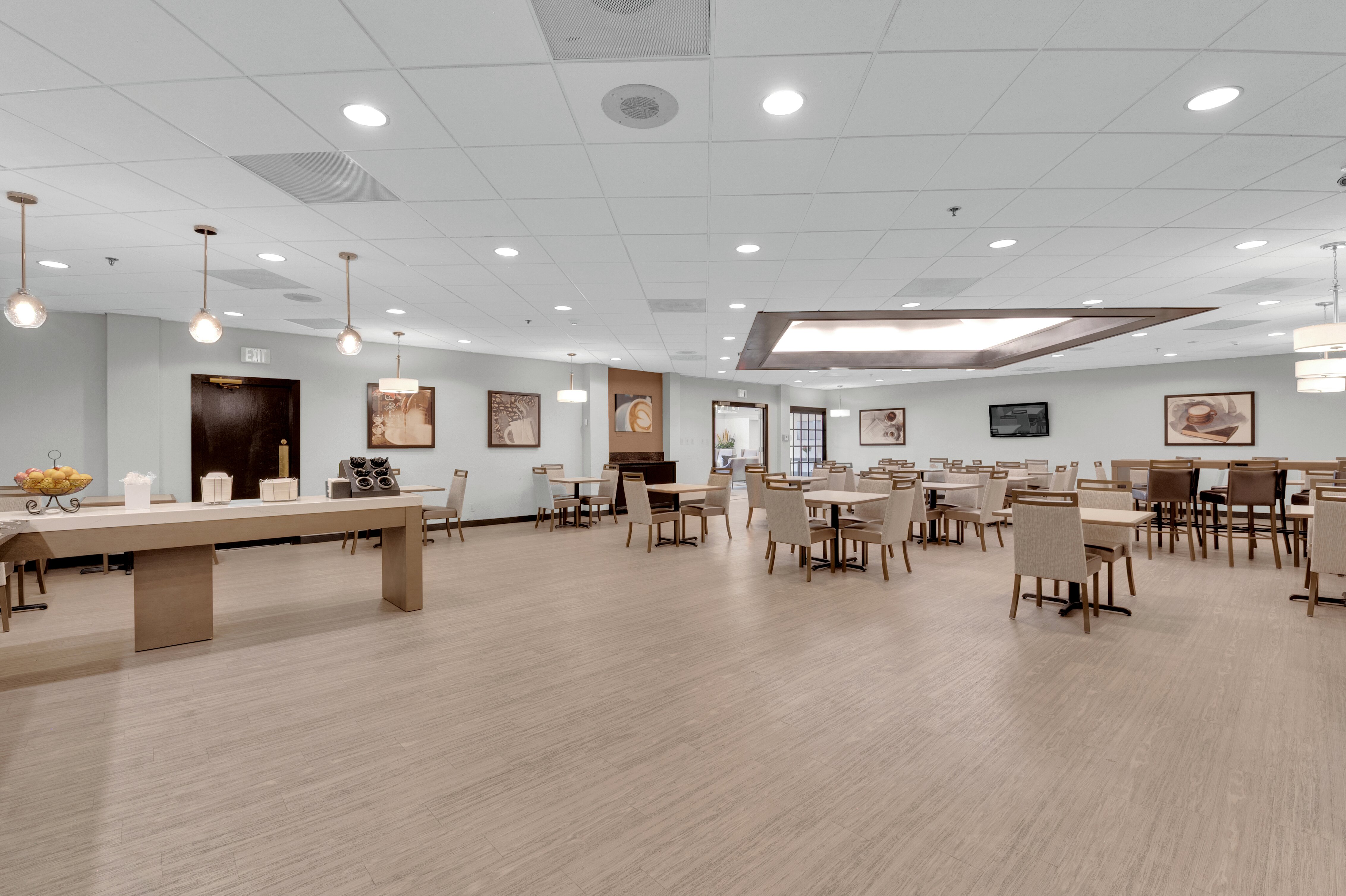 Best Western Plus The Charles Hotel-餐饮