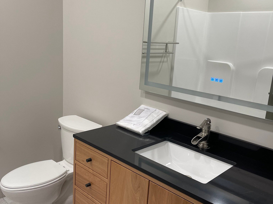 Hamburg Inn & Suites主图