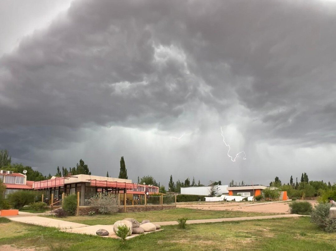 Acrux Barreal Aparthotel主图