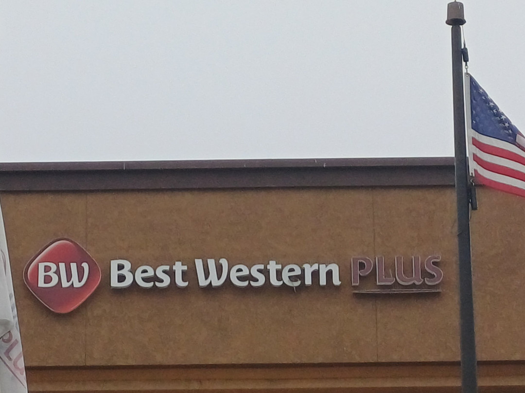 Best Western Plus Fresno Airport Hotel主图