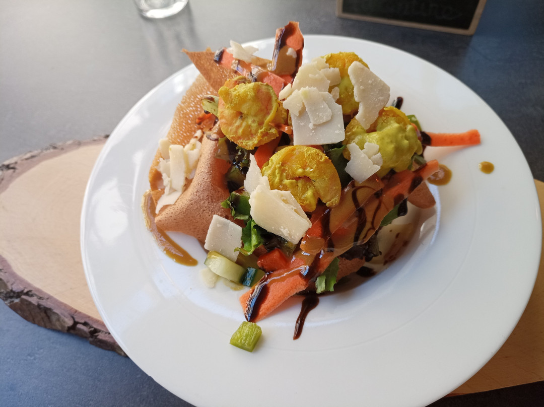 L'Un des trois主图