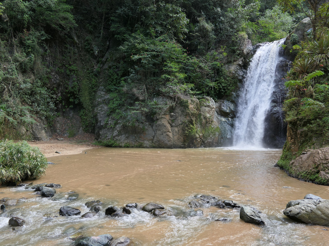 Baiguate Salto Waterfall-Jarabacoa必去景点