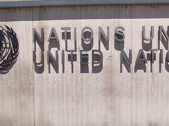 破椅子纪念碑-日内瓦必去景点