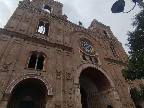 新教堂-昆卡必去景点