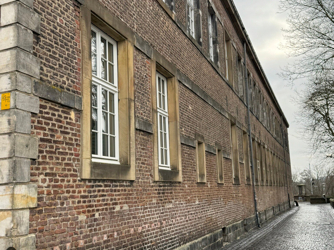 Rathaus Abtei Mönchengladbach-门兴格拉德巴赫必去景点