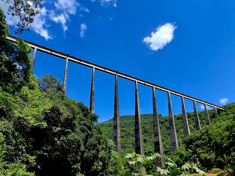 Viaduto 13-Vespasiano Correa必去景点