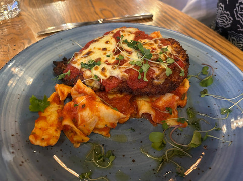 Pacific Coast Taproom & Eatery