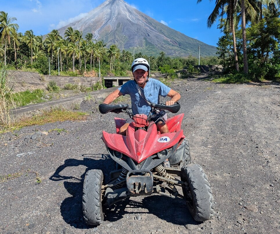 你的兄弟旅行和旅游-雷加斯皮必去景点