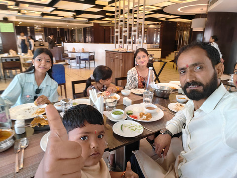 RPJ拉杰科特酒店主图