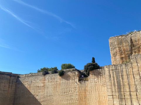 Lithica-休达德亚必去景点