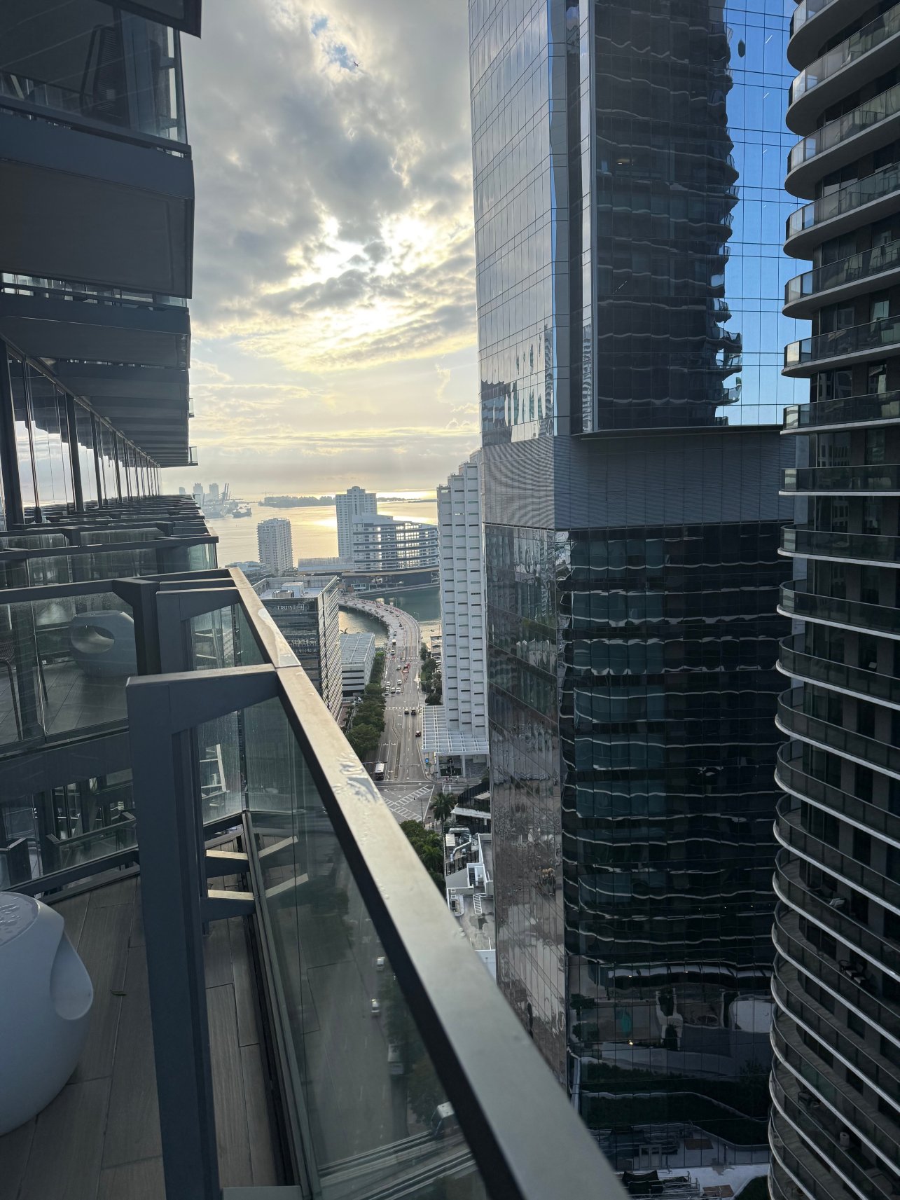 东迈阿密酒店-官方