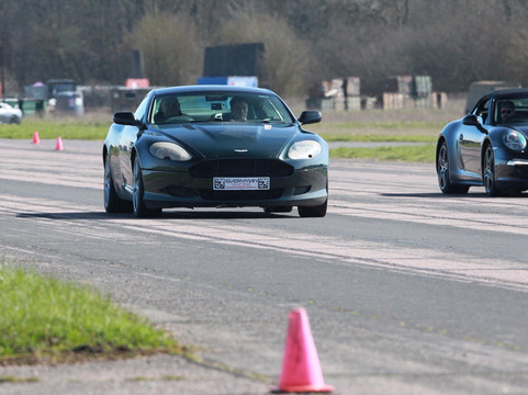 Everyman Driving Experiences-Hoton必去景点