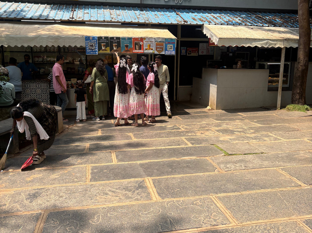 斯里自然栖息酒店主图