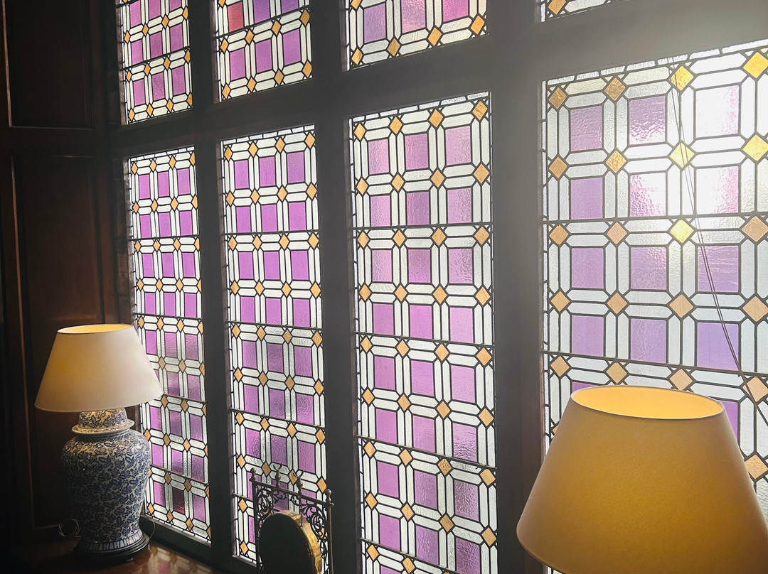 皮特洛赫里松树酒店主图