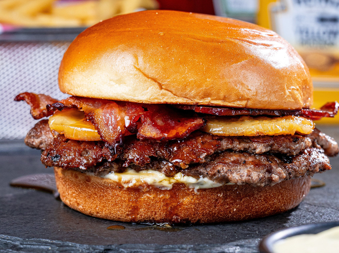 Dhuu Burger