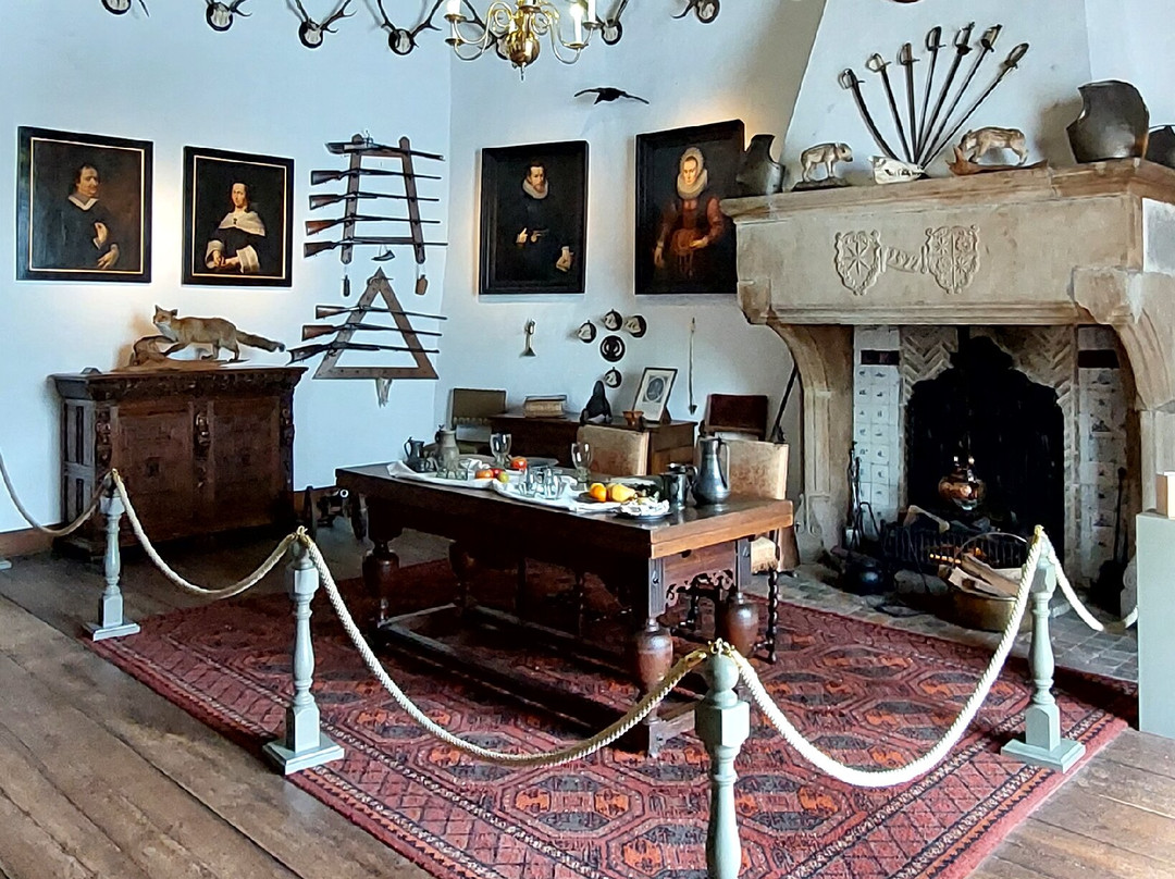 Castle Cannenburch-Vaassen必去景点