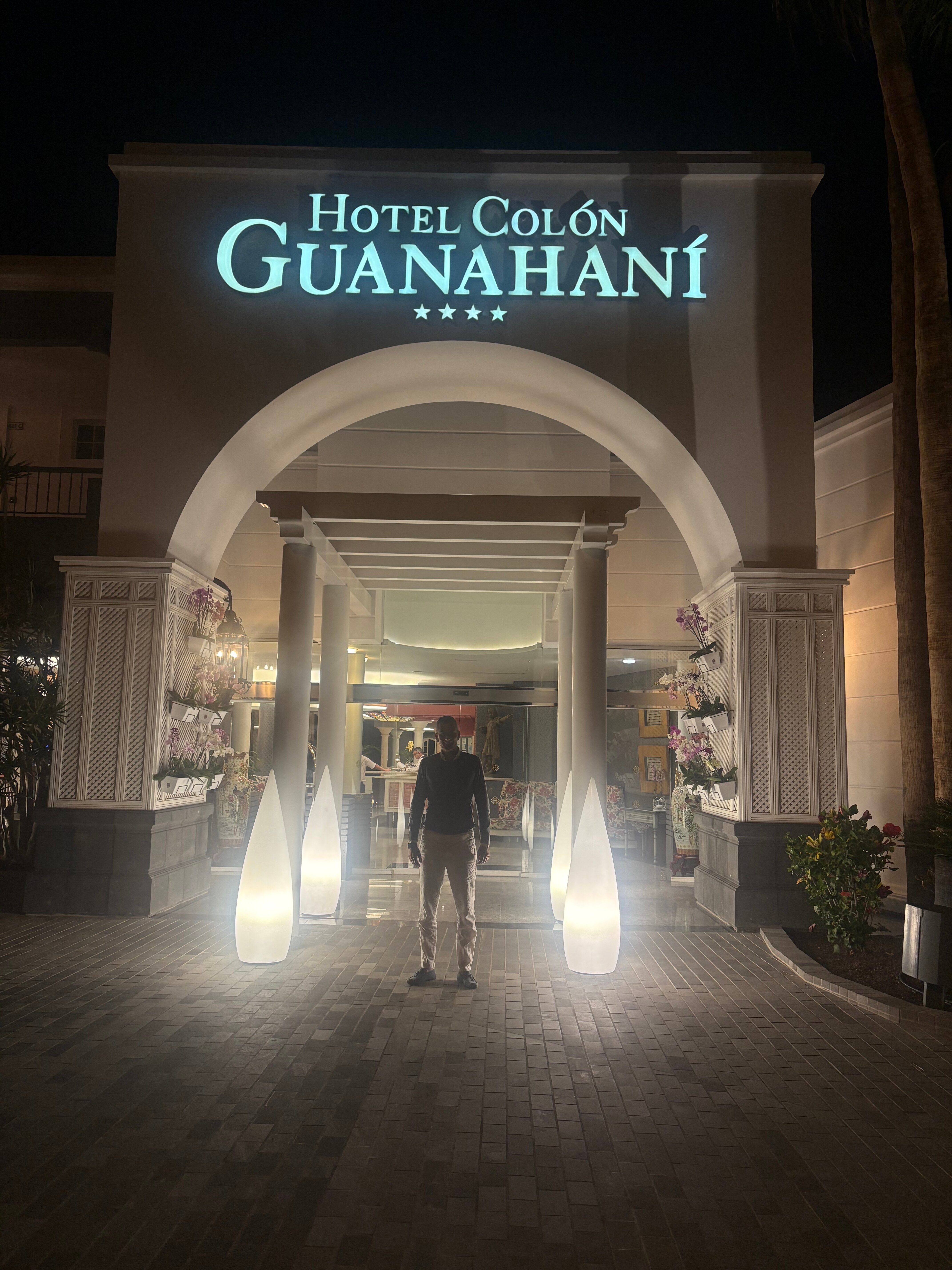 科隆瓜纳哈尼阿德里安酒店-限成人-旅行者