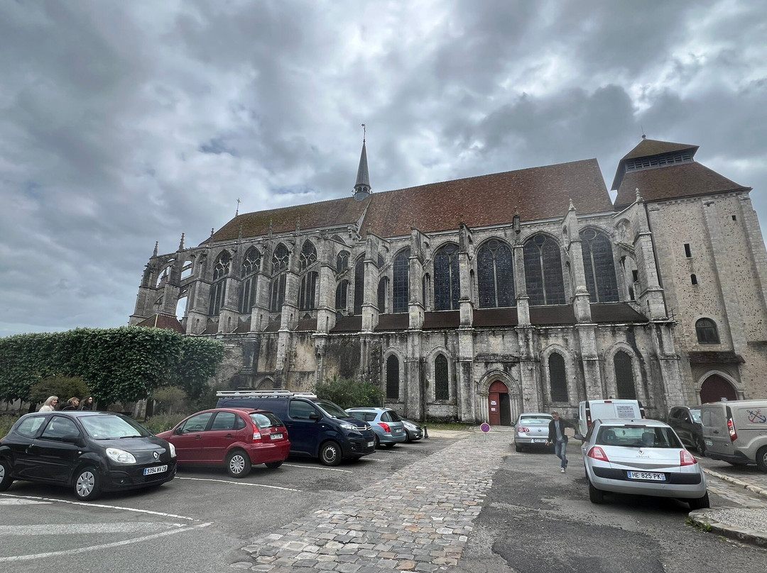 Église Saint-Pierre-沙特尔必去景点