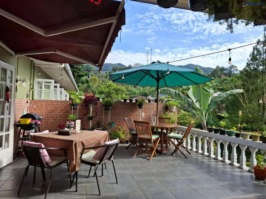 ParabonHaus Kopitiam - Bed & Breakfast