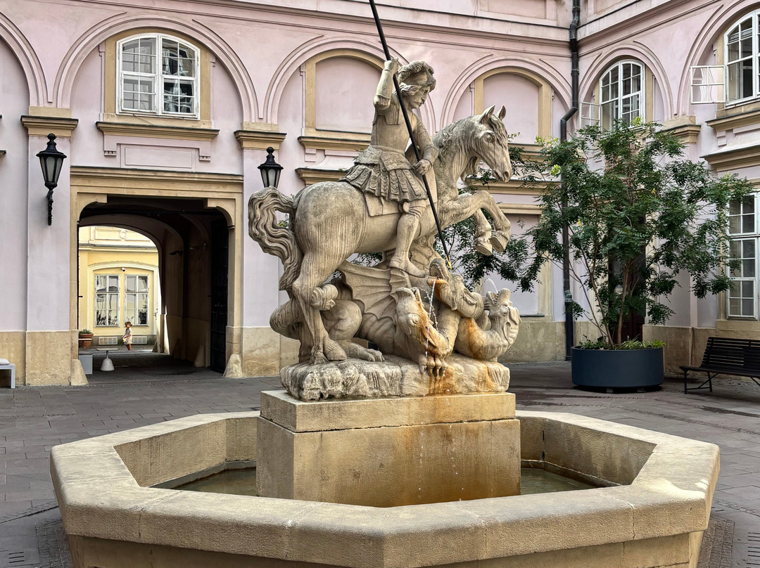 Fountain of St. George and the Dragon-布拉迪斯拉发必去景点